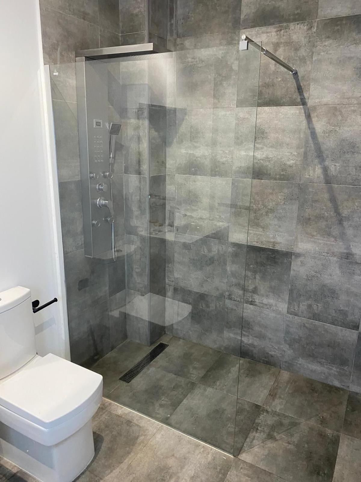 Gran Casa Cerca De La Playa Con 3 En Pedregalejo Holiday home Malaga