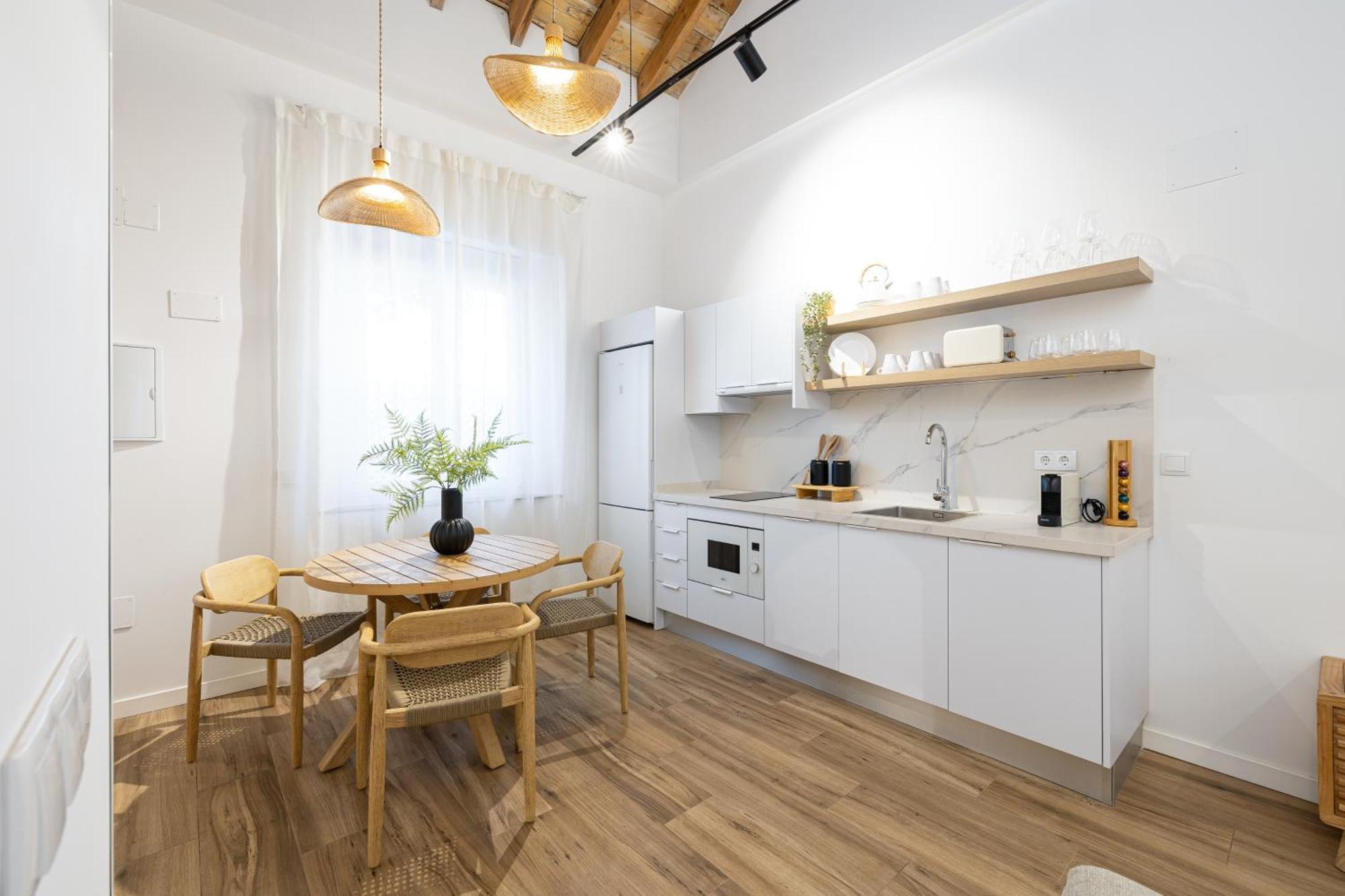 Apartment Modern Duplex Courtyard -2bedrooms 2baths Malaga