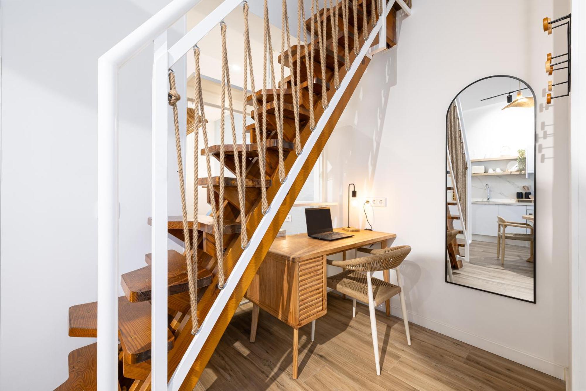 Modern Duplex Courtyard -2bedrooms 2baths Apartment Malaga