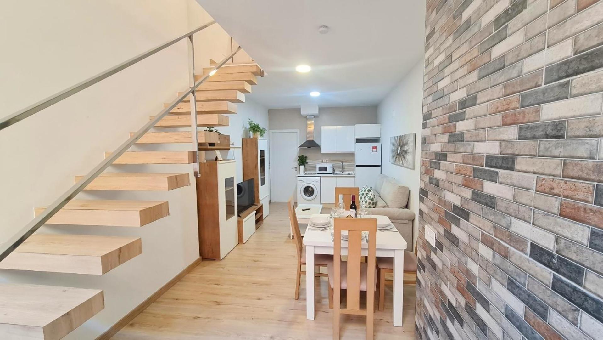 Apartamento Duplex Huelin Ii & *