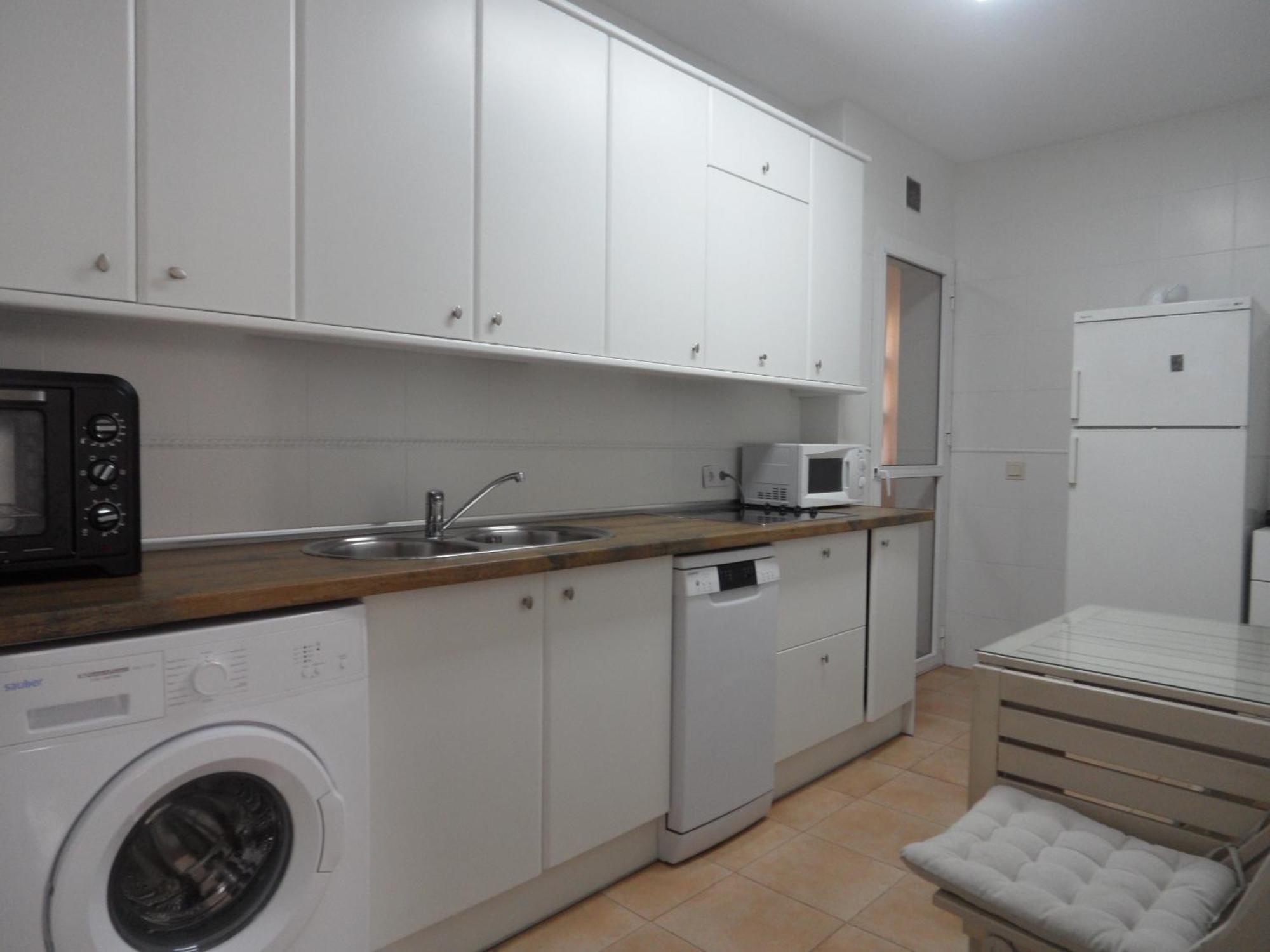 Atarazanas River Road Apartment *