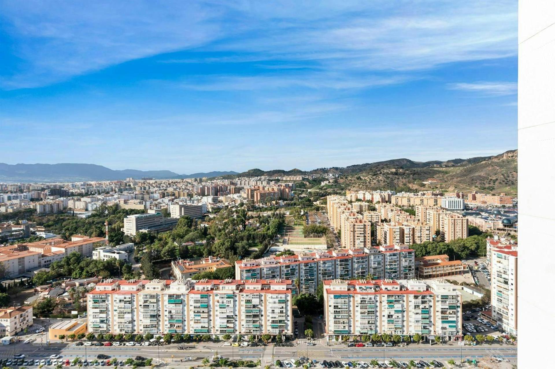 Eye Pool & Parking Free Appartement