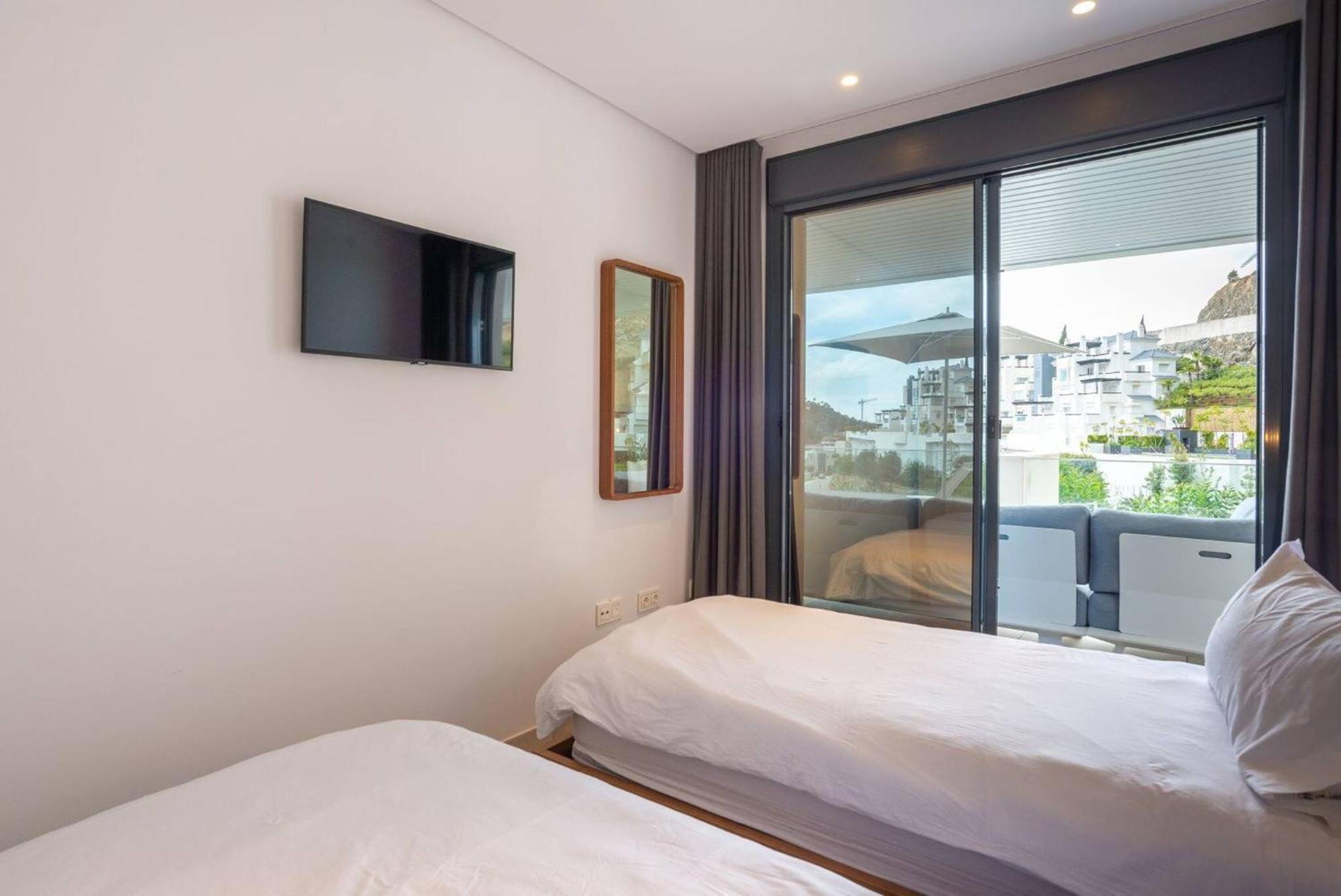 Apartment La Quinta 3 Bedroom Ultra Modern With Private Hot Tub *