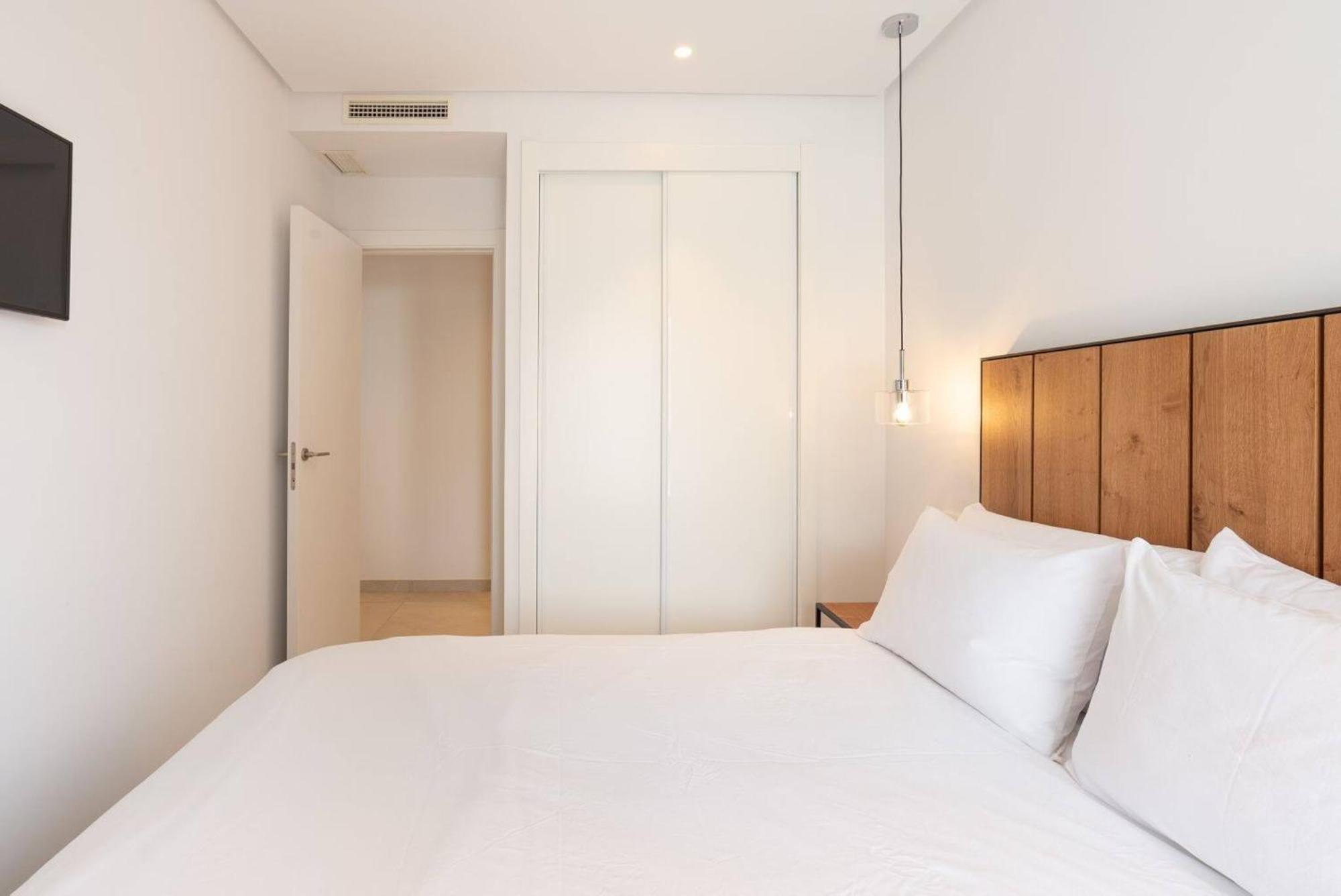 La Quinta 3 Bedroom Ultra Modern With Private Hot Tub Apartment Malaga