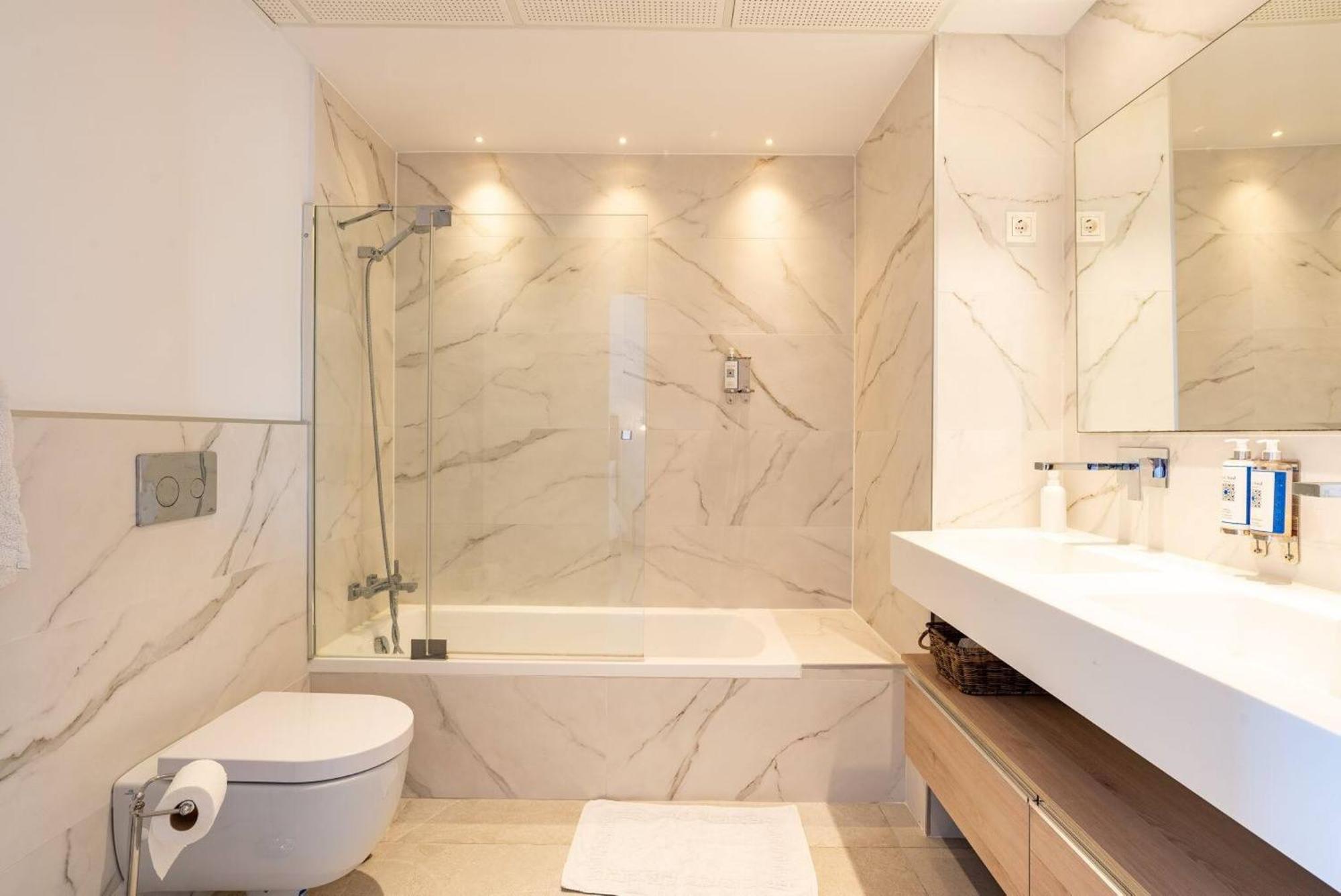 Apartment La Quinta 3 Bedroom Ultra Modern With Private Hot Tub Malaga