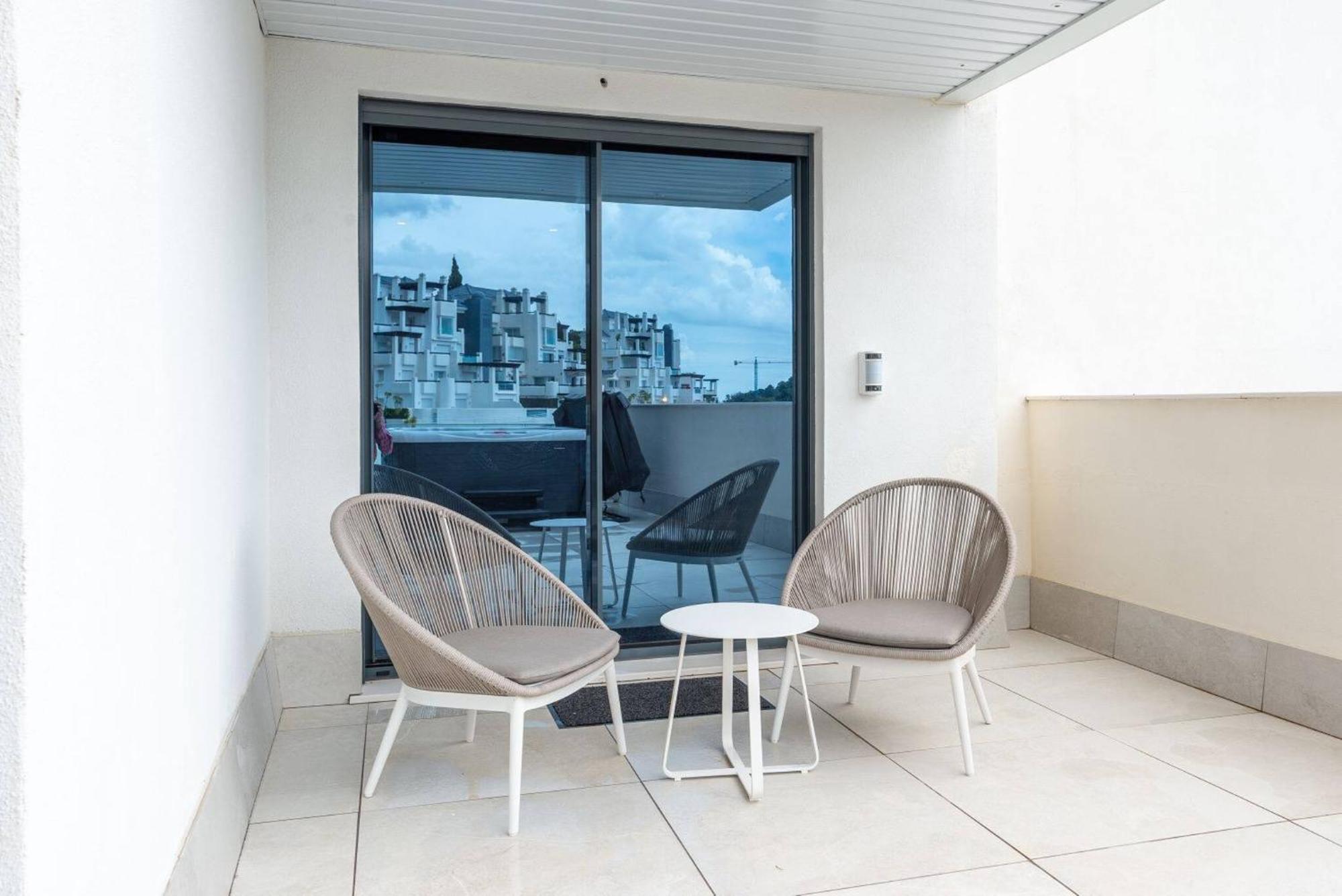 Apartment La Quinta 3 Bedroom Ultra Modern With Private Hot Tub *