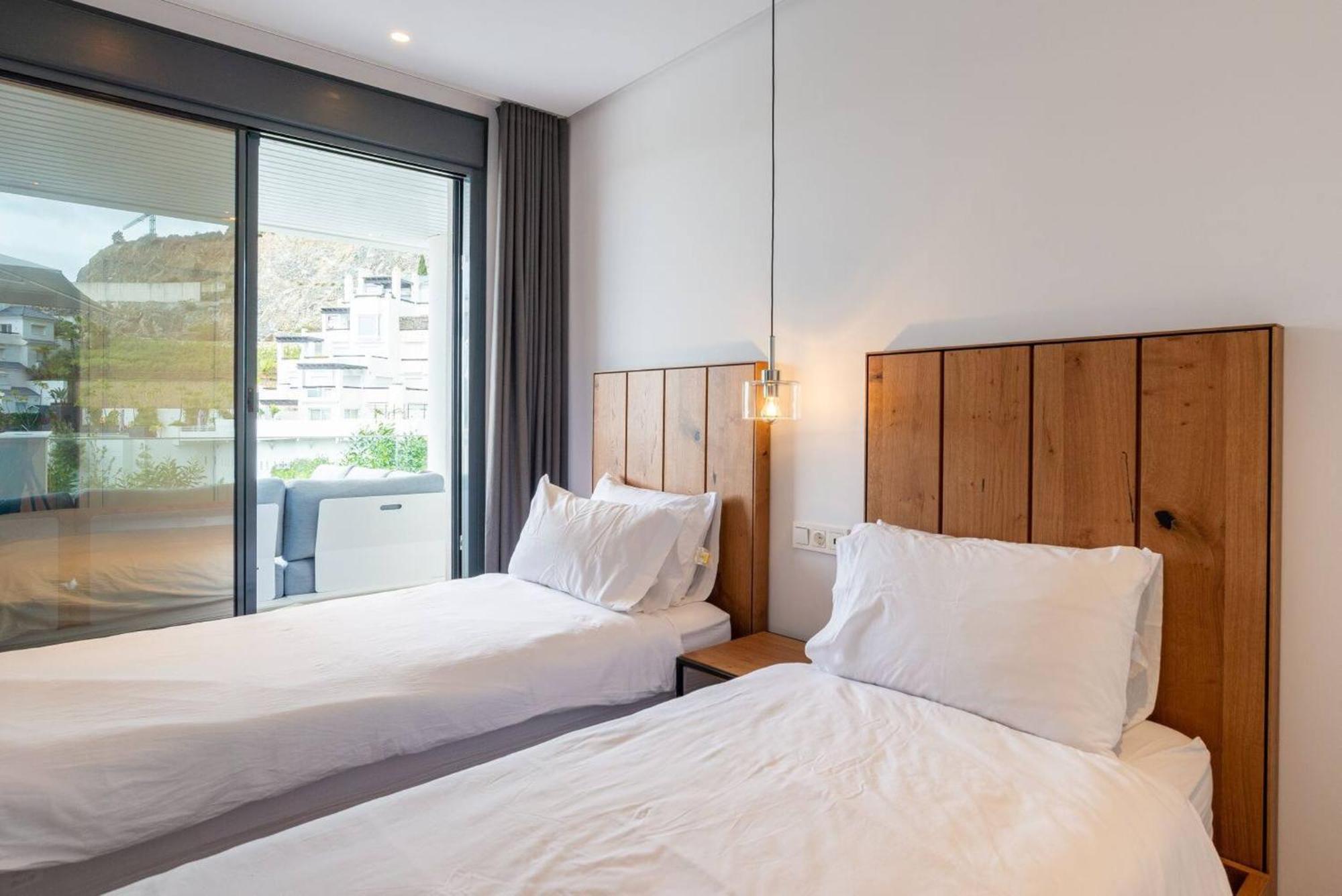 La Quinta 3 Bedroom Ultra Modern With Private Hot Tub Apartment *