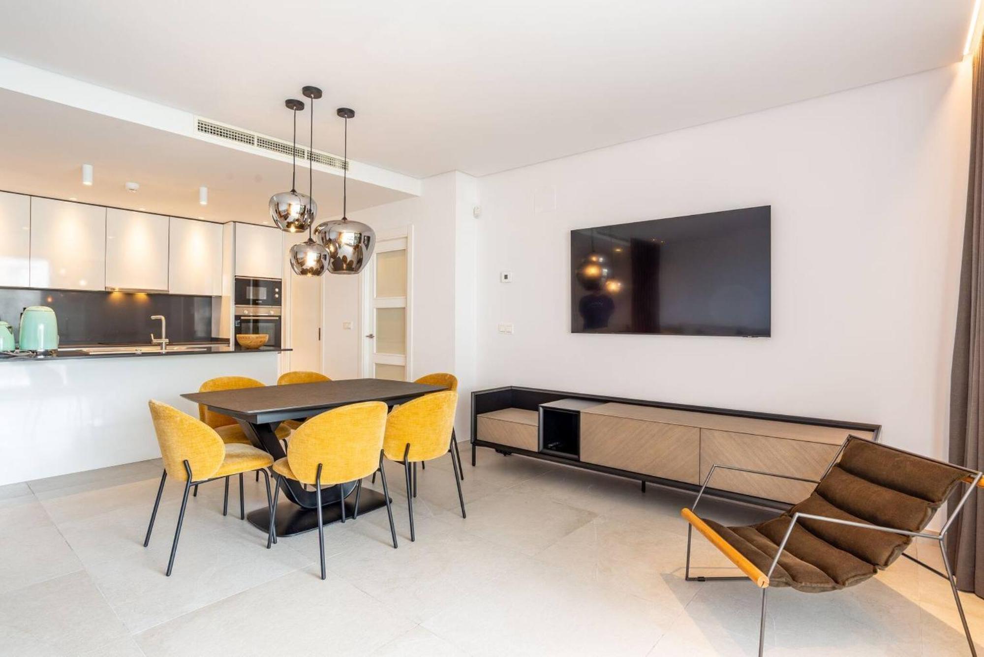La Quinta 3 Bedroom Ultra Modern With Private Hot Tub Apartment Malaga