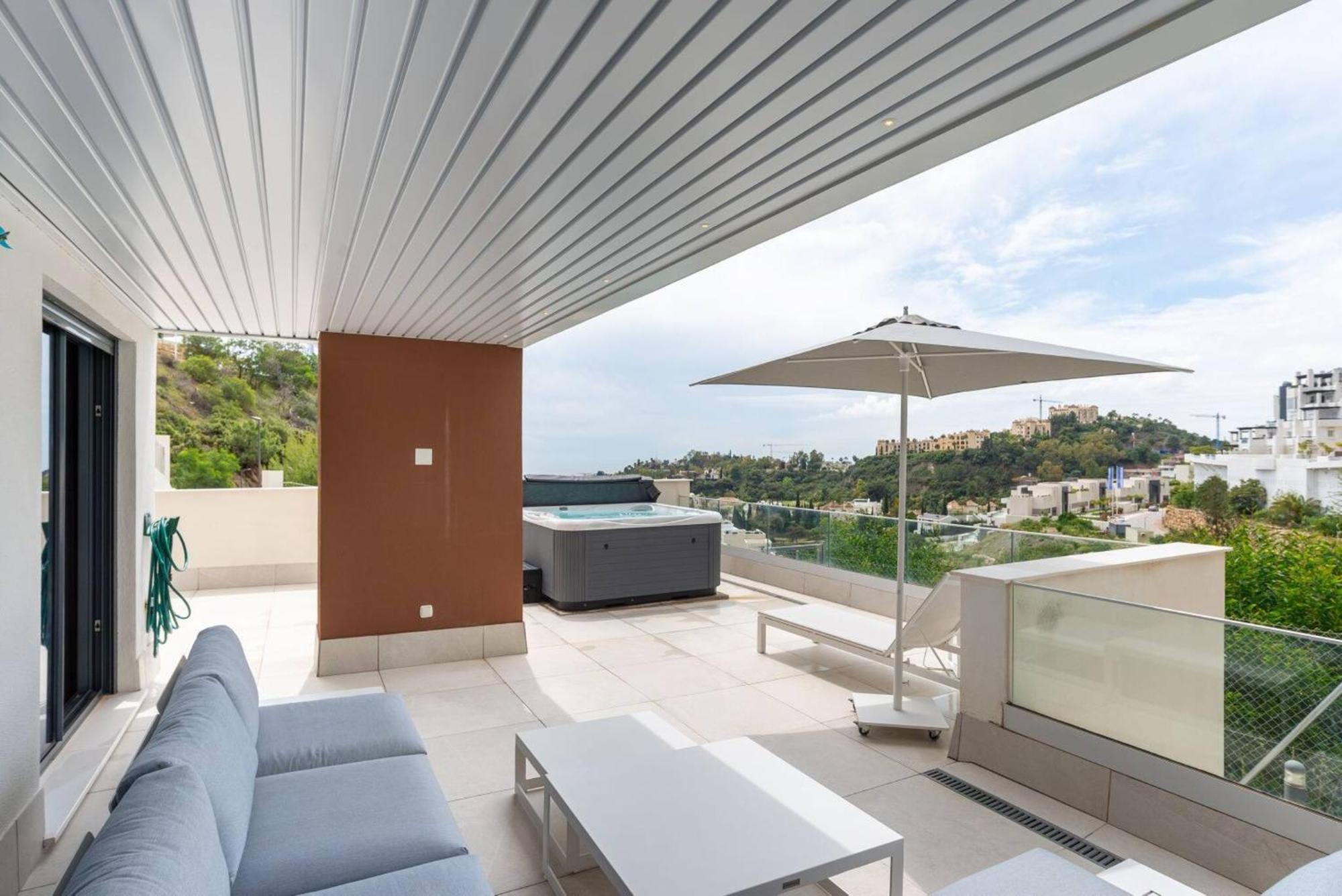 La Quinta 3 Bedroom Ultra Modern With Private Hot Tub *