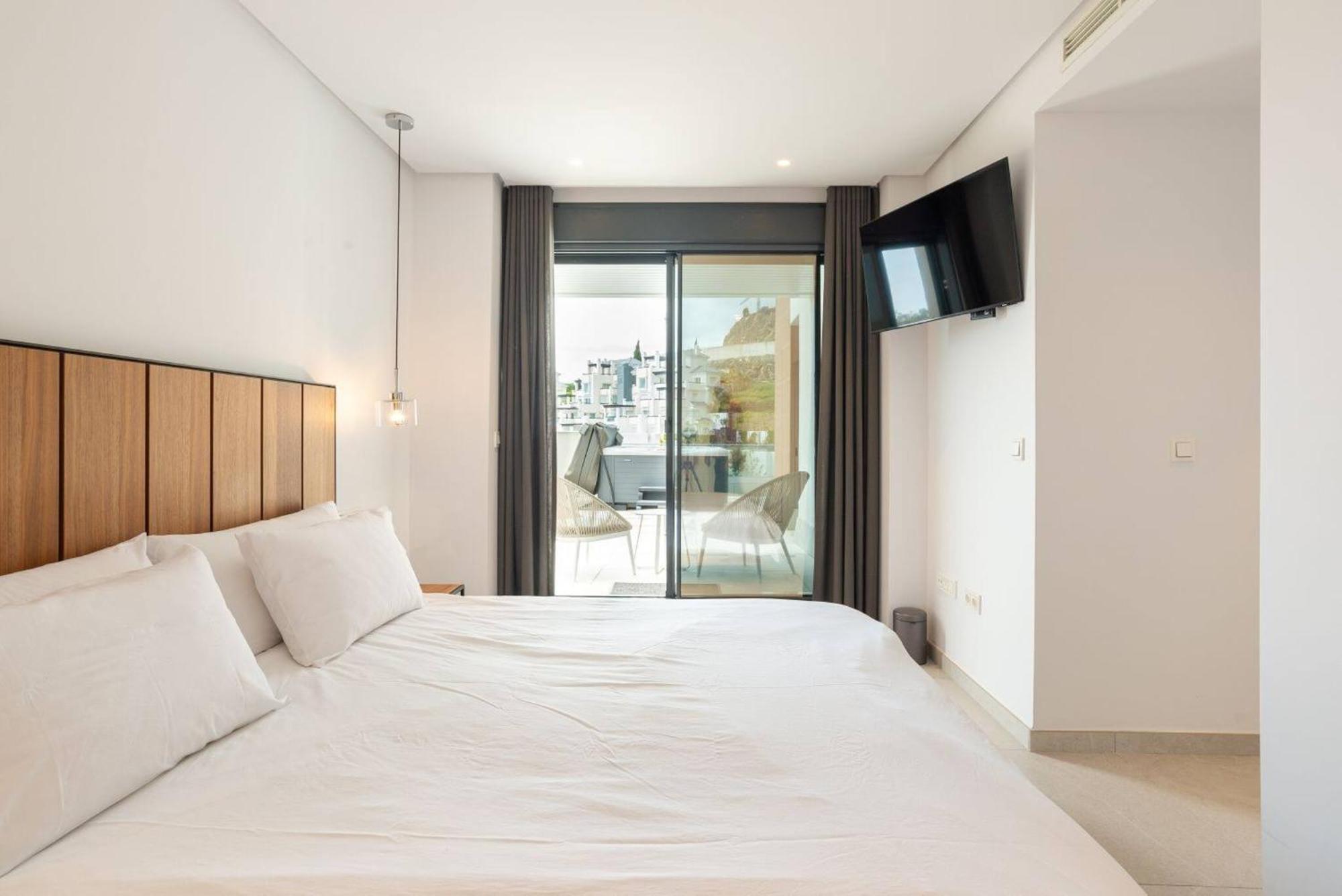 Apartment La Quinta 3 Bedroom Ultra Modern With Private Hot Tub *