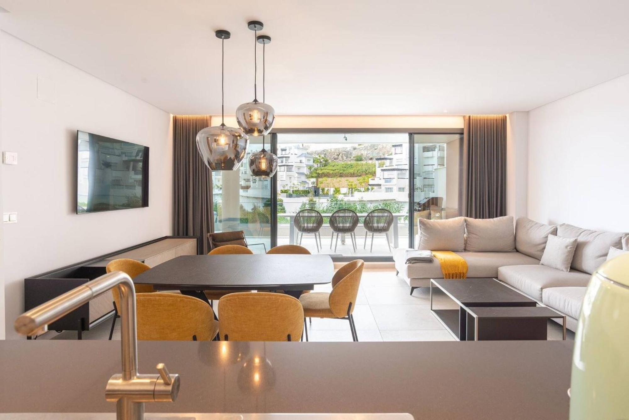 Apartment La Quinta 3 Bedroom Ultra Modern With Private Hot Tub Malaga