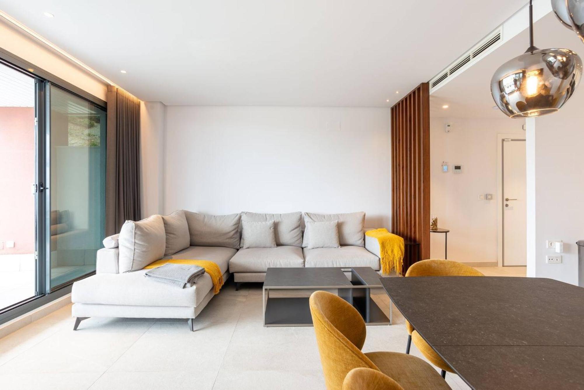 La Quinta 3 Bedroom Ultra Modern With Private Hot Tub Malaga
