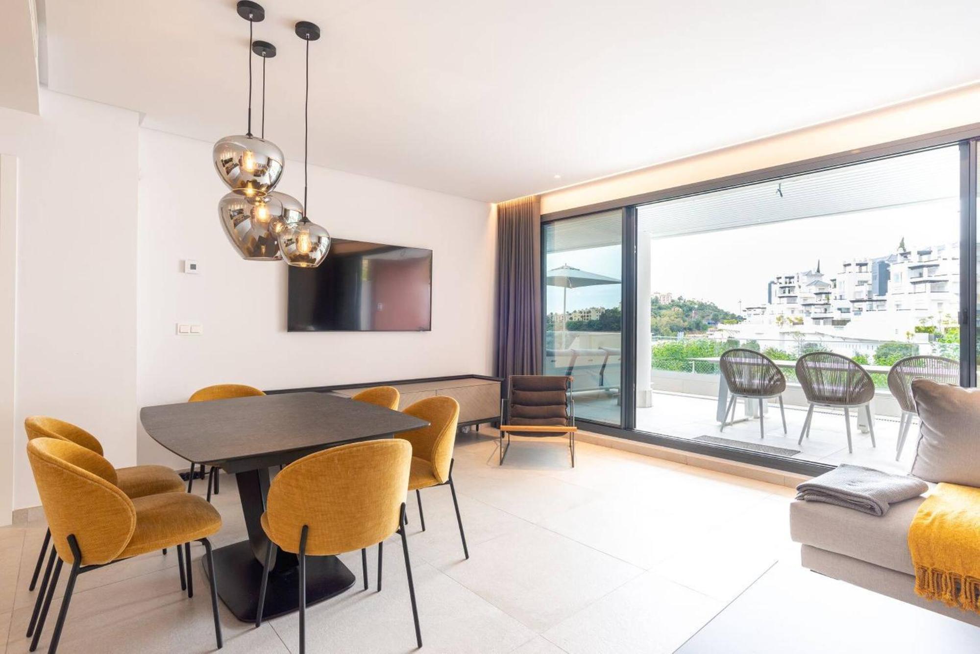 La Quinta 3 Bedroom Ultra Modern With Private Hot Tub * Malaga