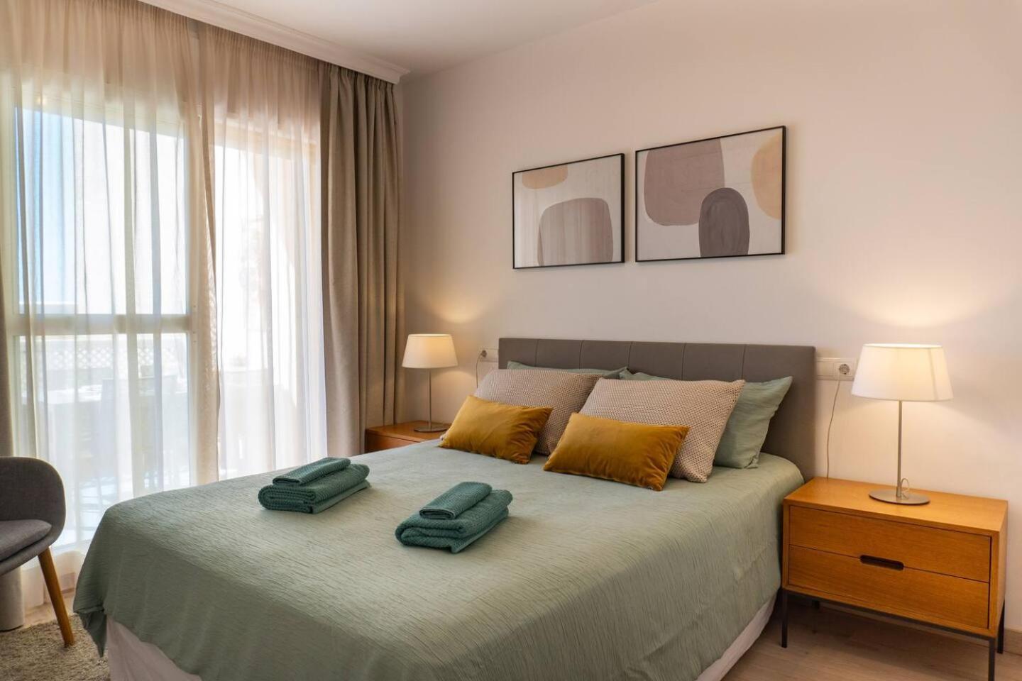 Modern Beachside Flat In Wyndham Costa Del Sol