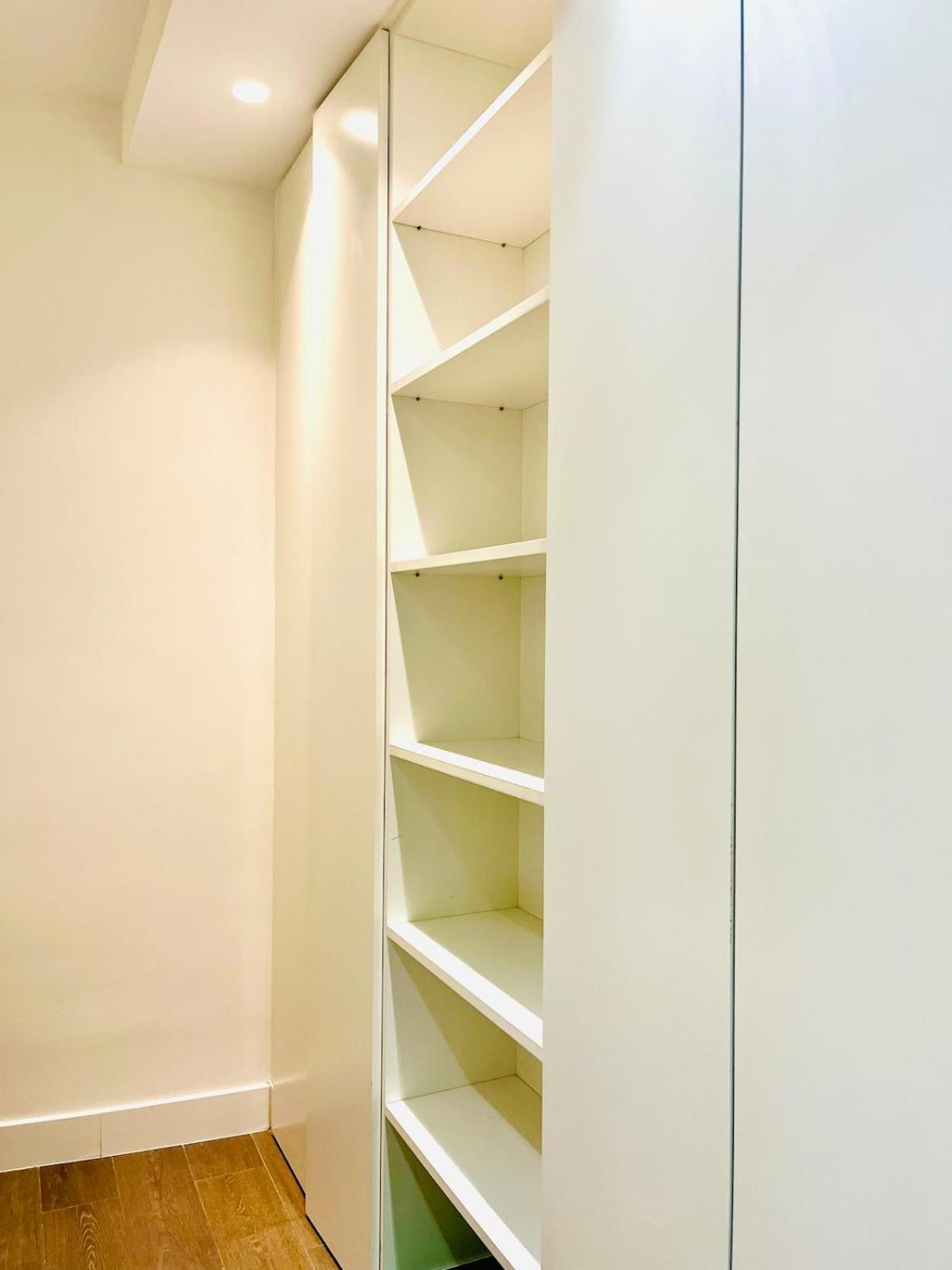 And Spacious Apartment-historic Center Apartment