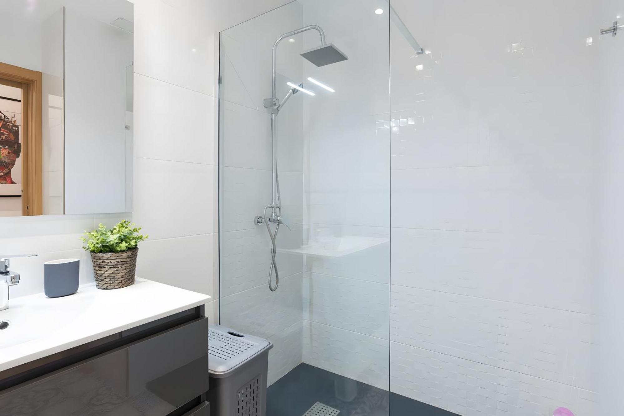 Quiet, Bright And Apartment