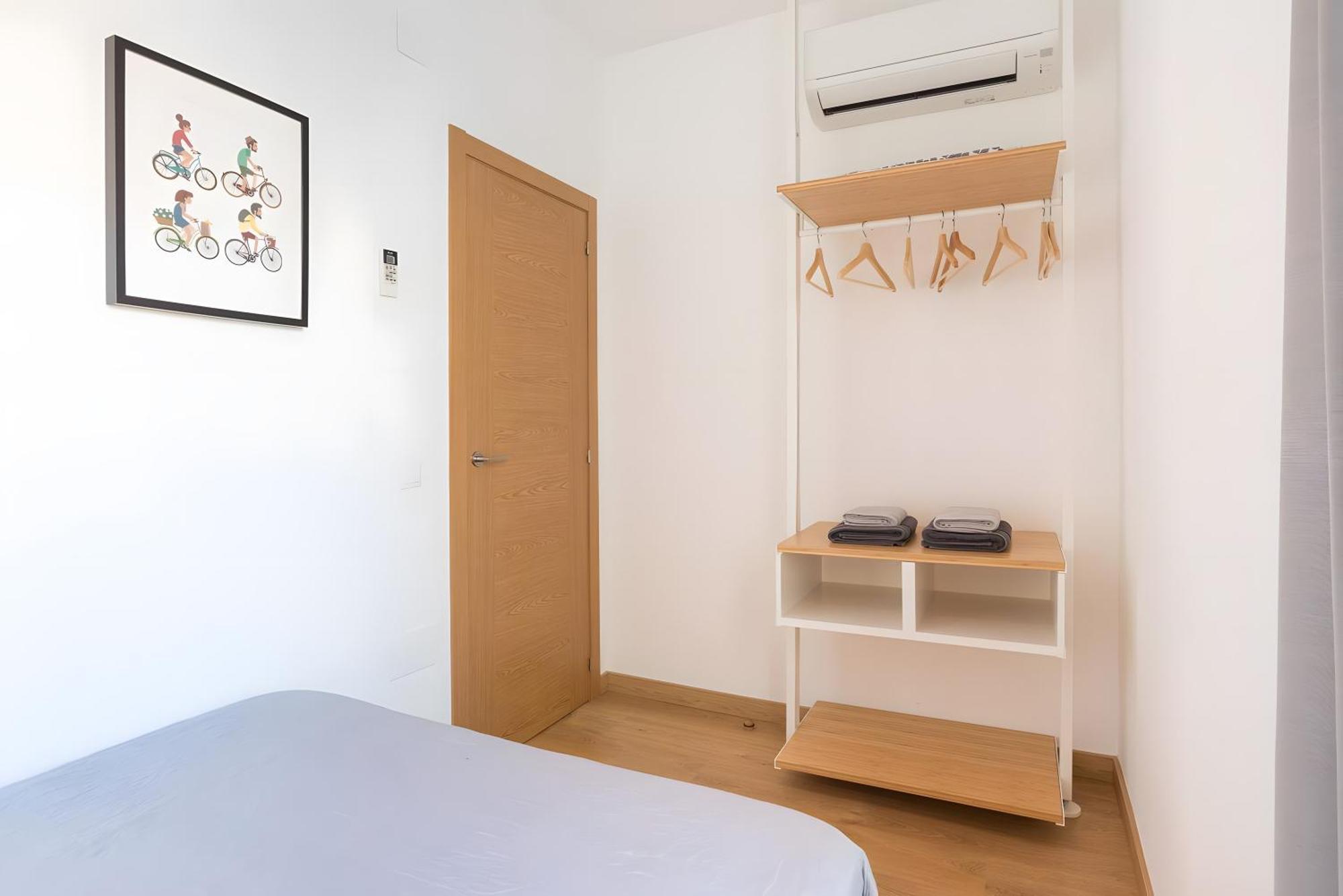Apartment Quiet, Bright And Malaga