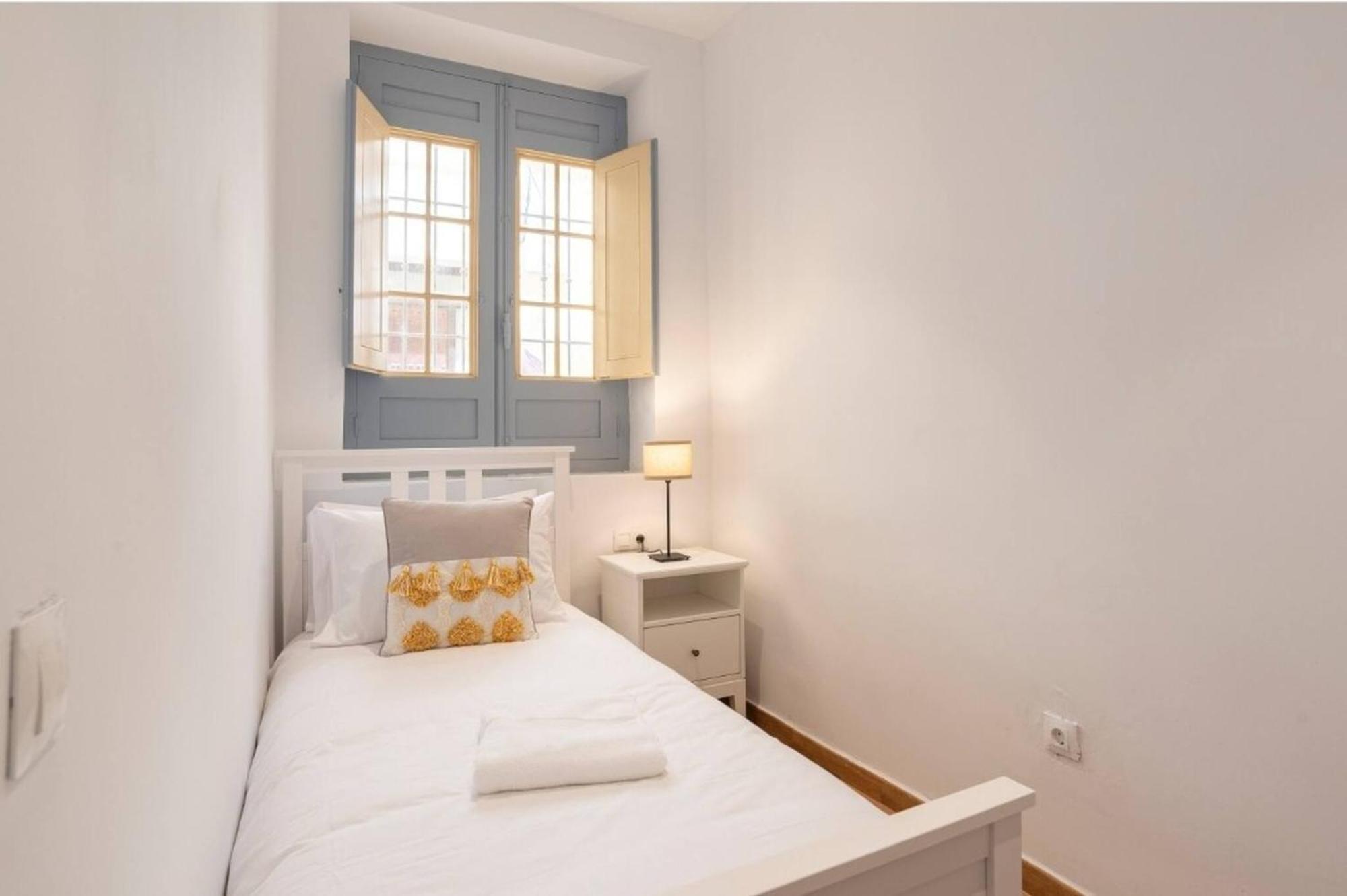 Apartment Stylish 2 Bedroom With Patio Malaga