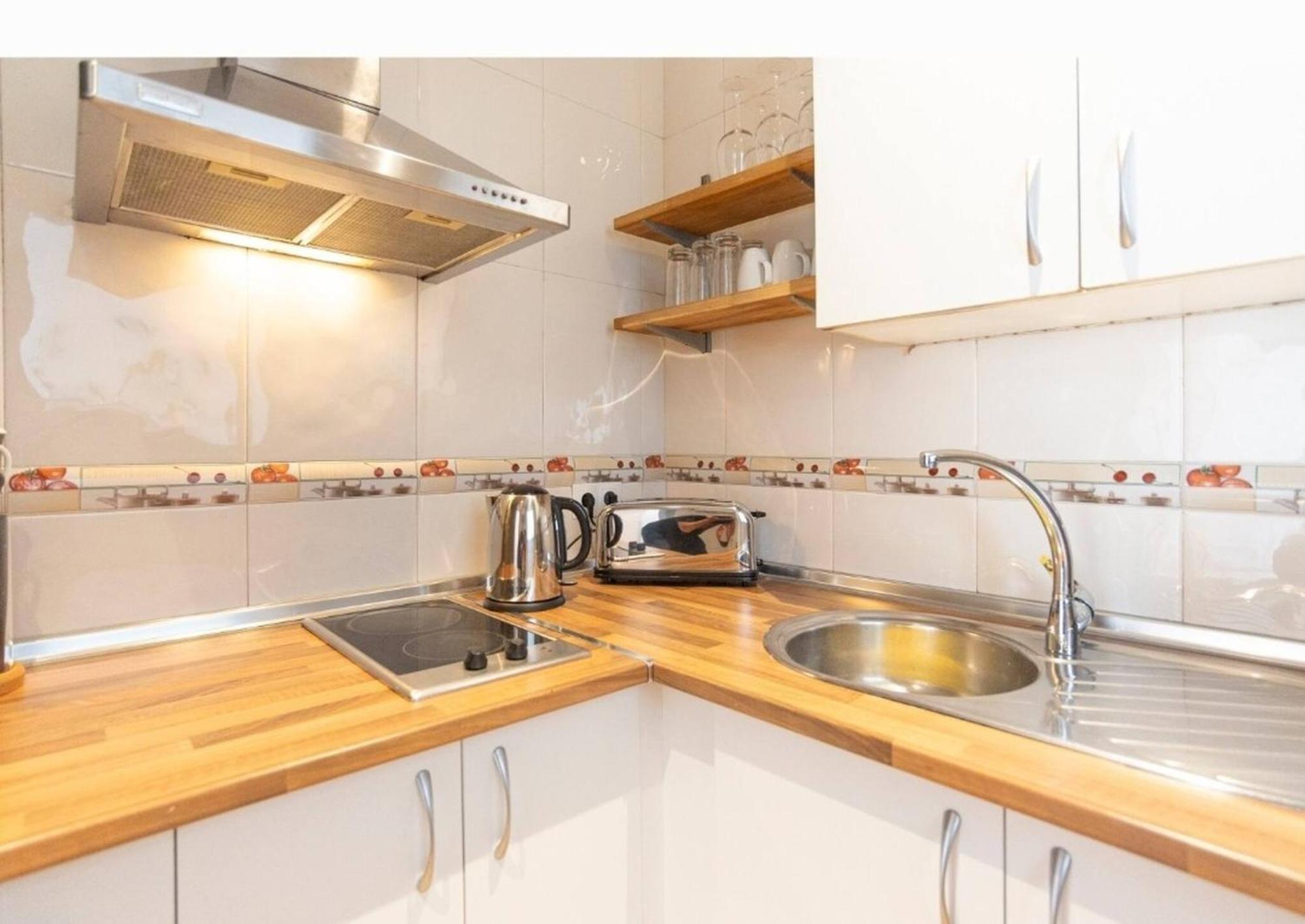 Apartment Stylish 2 Bedroom With Patio Malaga
