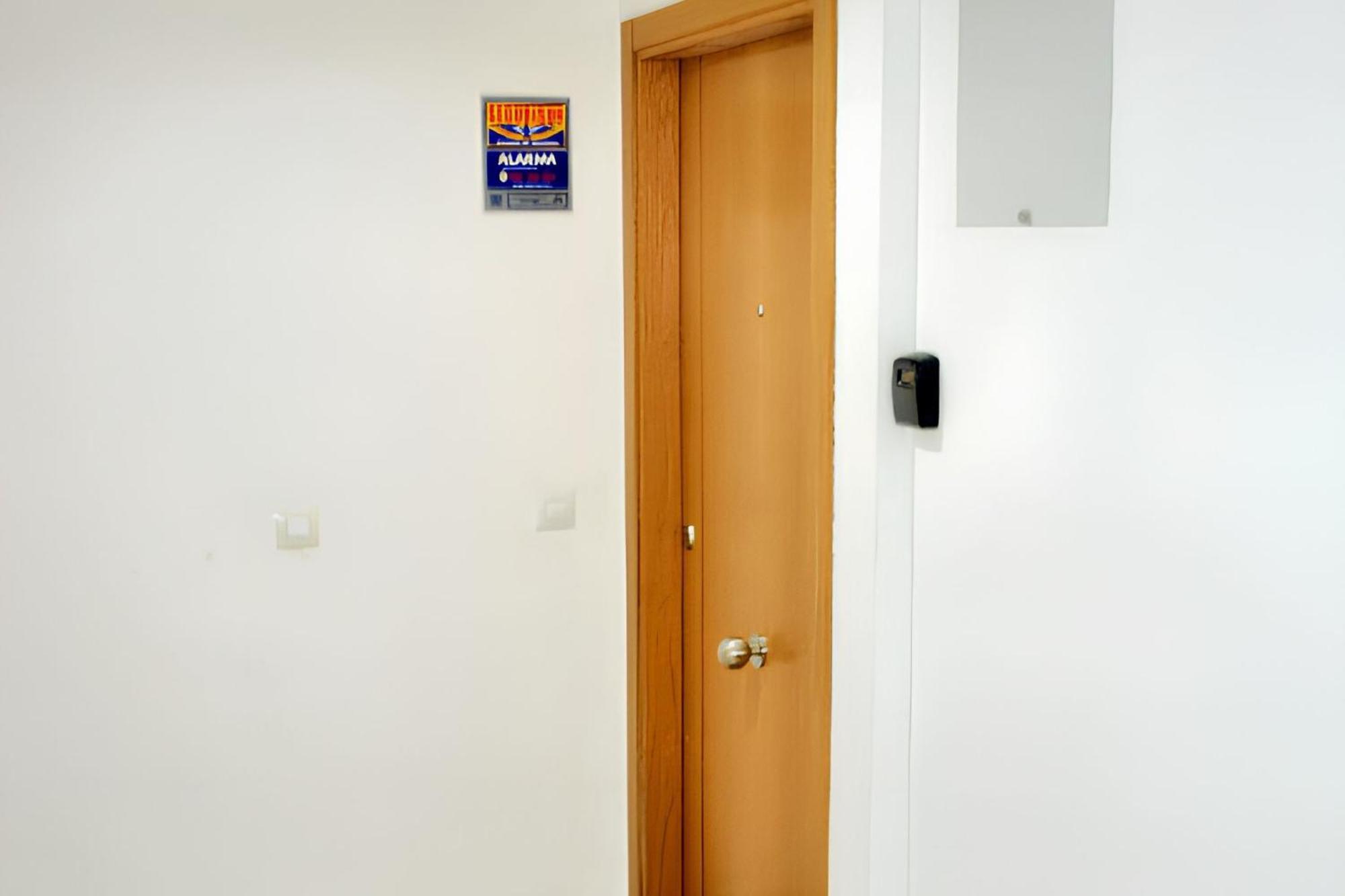 Apartment Modern 80 M² + Balcony *