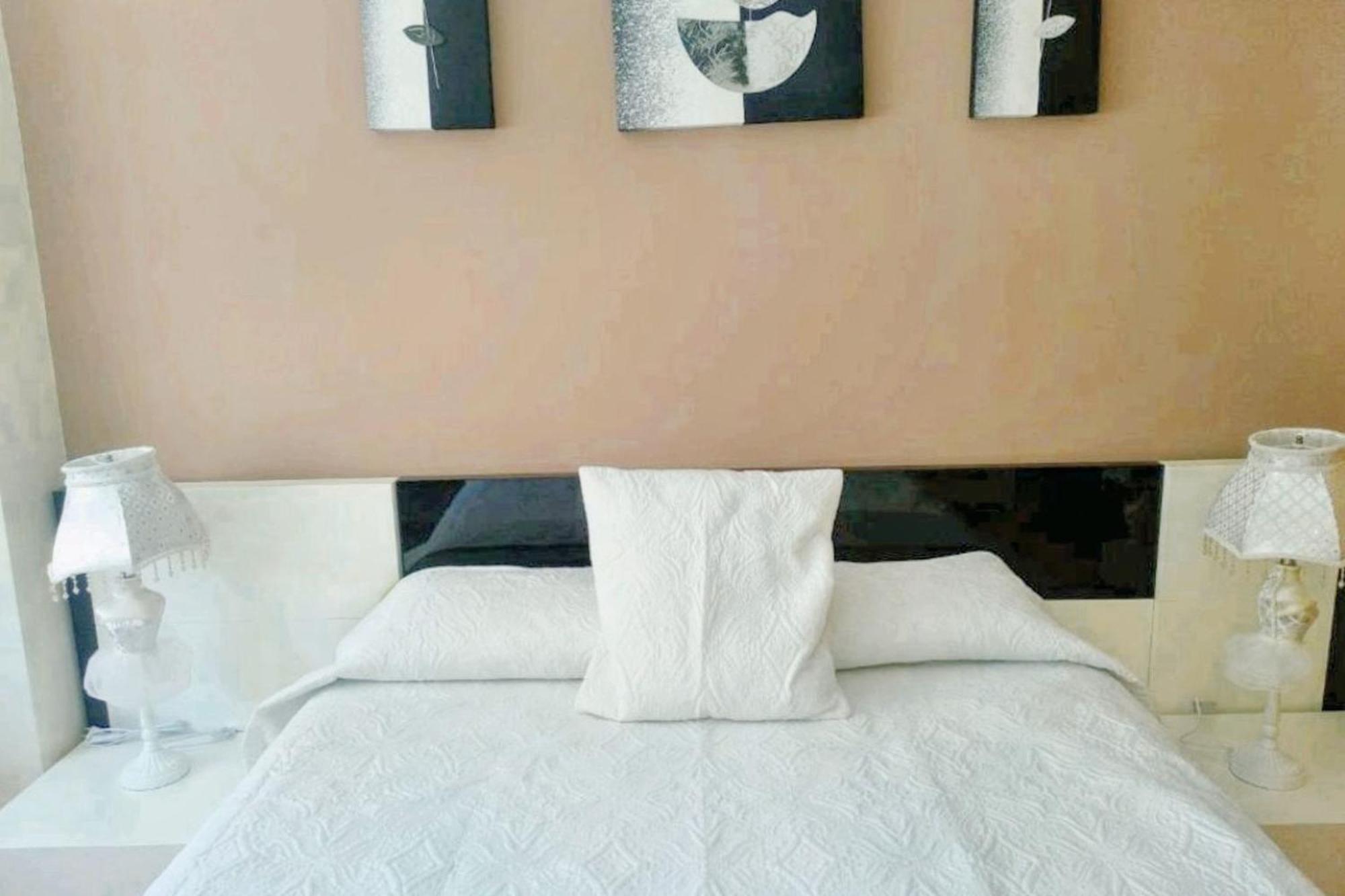 Modern 80 M² + Balcony Apartment Malaga