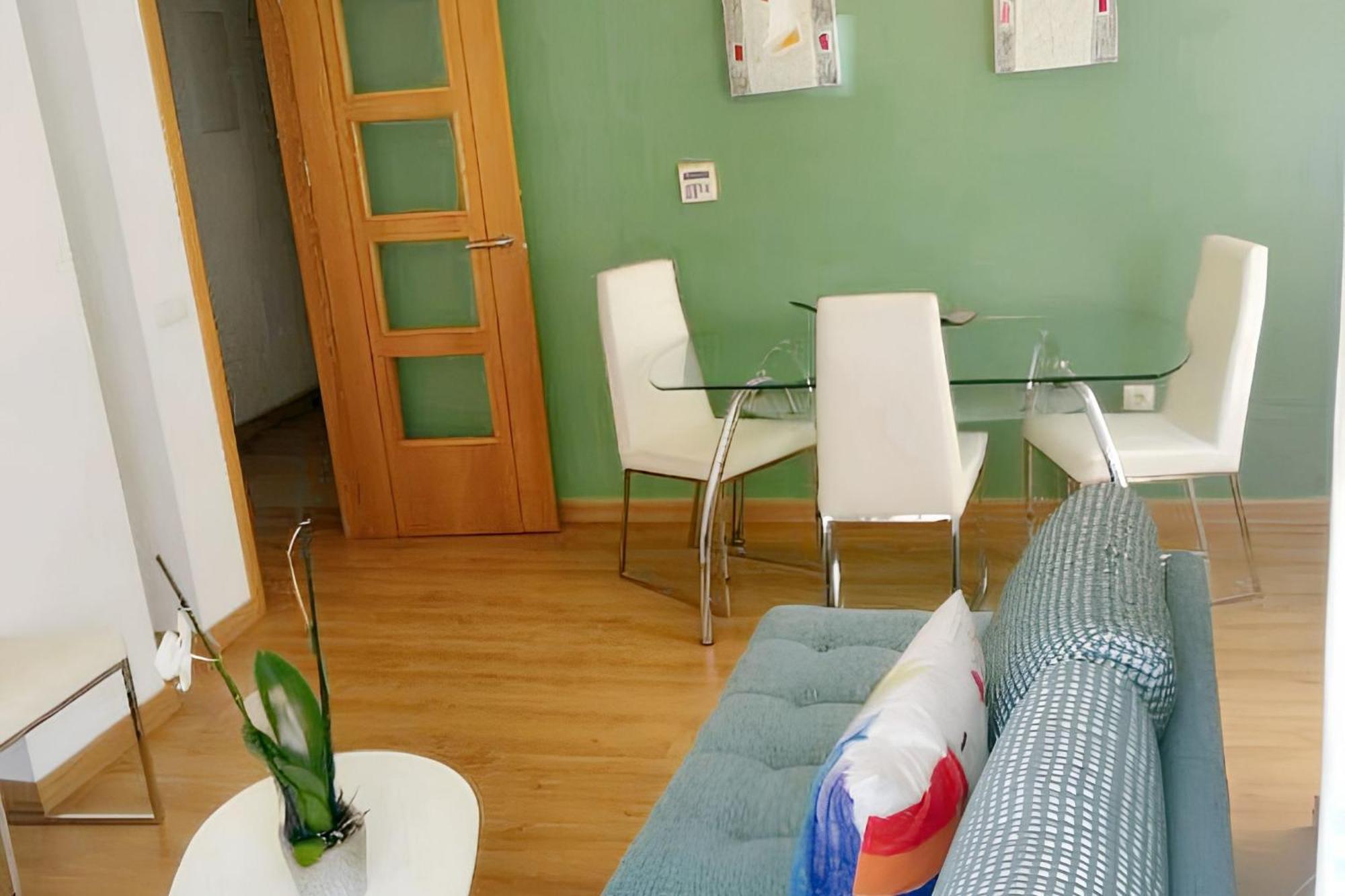 Modern 80 M² + Balcony Apartment *