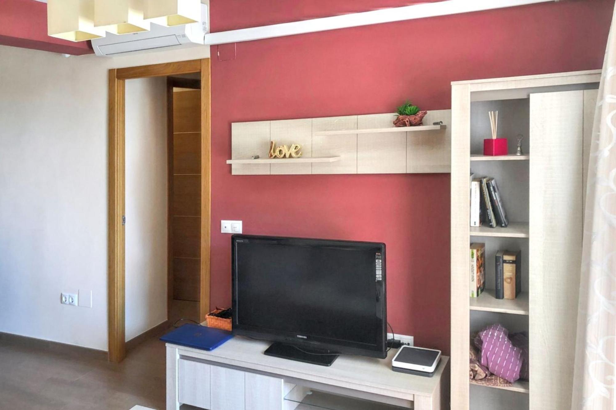 Apartment Comfortable In With Balcony And View 81 M² *