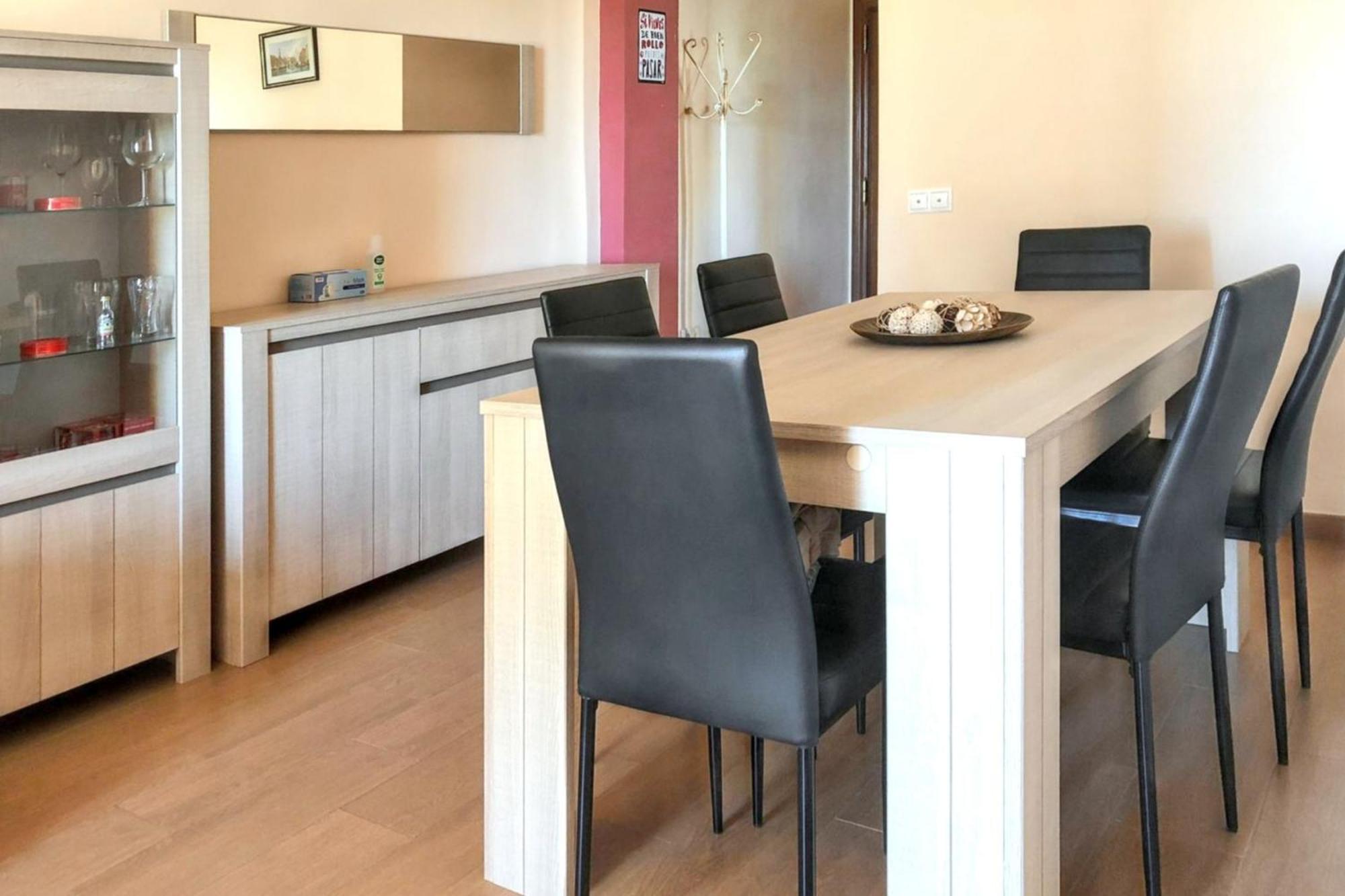 Comfortable In With Balcony And View 81 M² Apartment