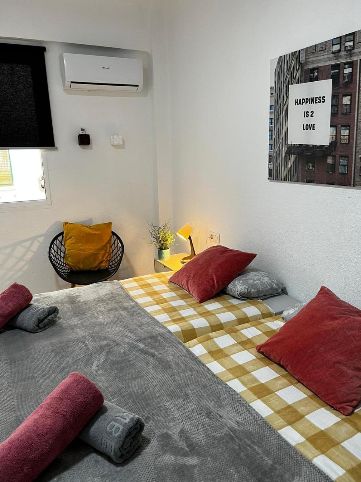 By Malagagrupos Centro Historico Parking Gratis 3 *