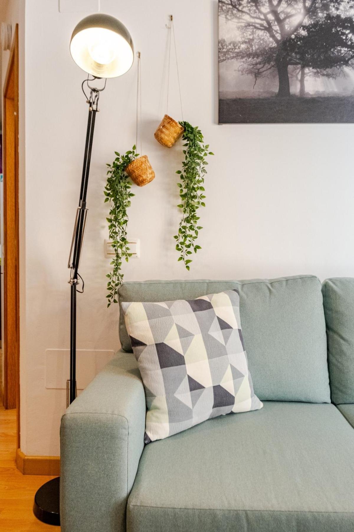 Explore From A Moderm Apartment Malaga
