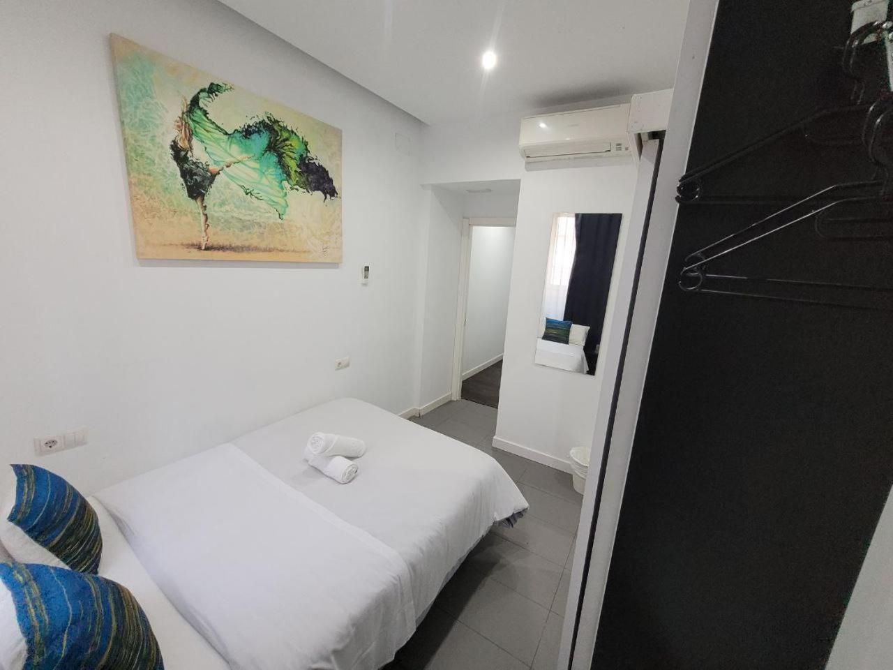 Ayz Frailes - Auto Check-in (adults Only) Guest house 3*