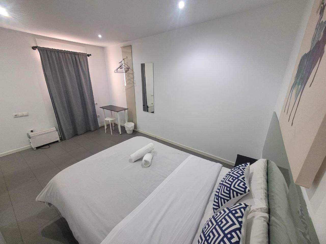 Ayz Frailes - Auto Check-in (adults Only) Guest house 3*