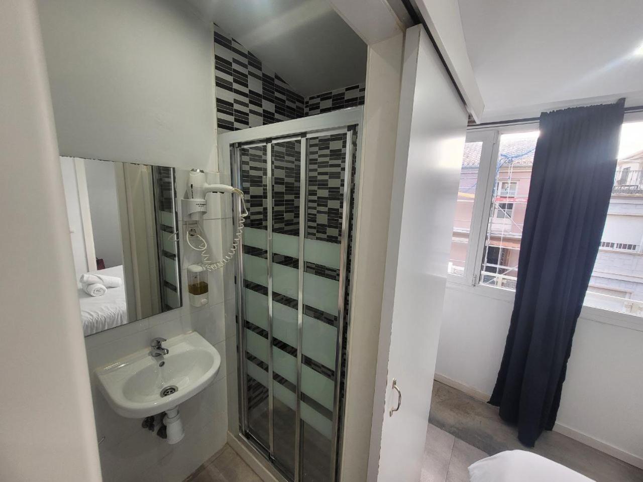 Guest house Ayz Frailes - Auto Check-in (adults Only) 3*