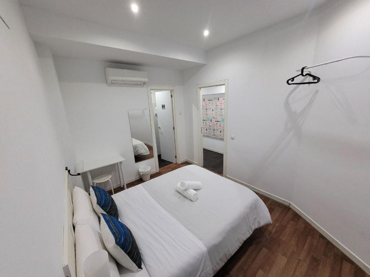 Guest house Ayz Frailes - Auto Check-in (adults Only)
