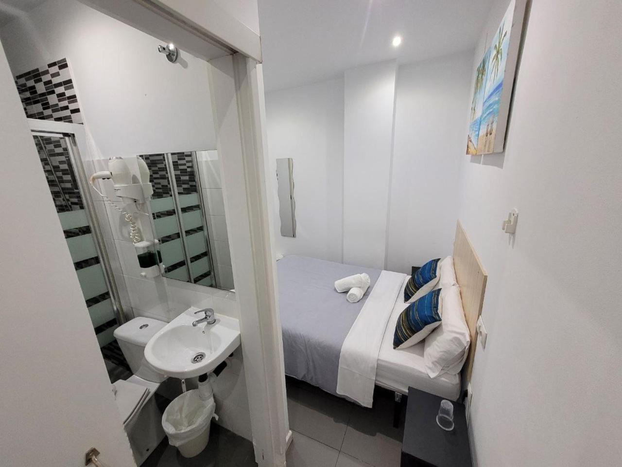 Ayz Frailes - Auto Check-in (adults Only) 3* Malaga