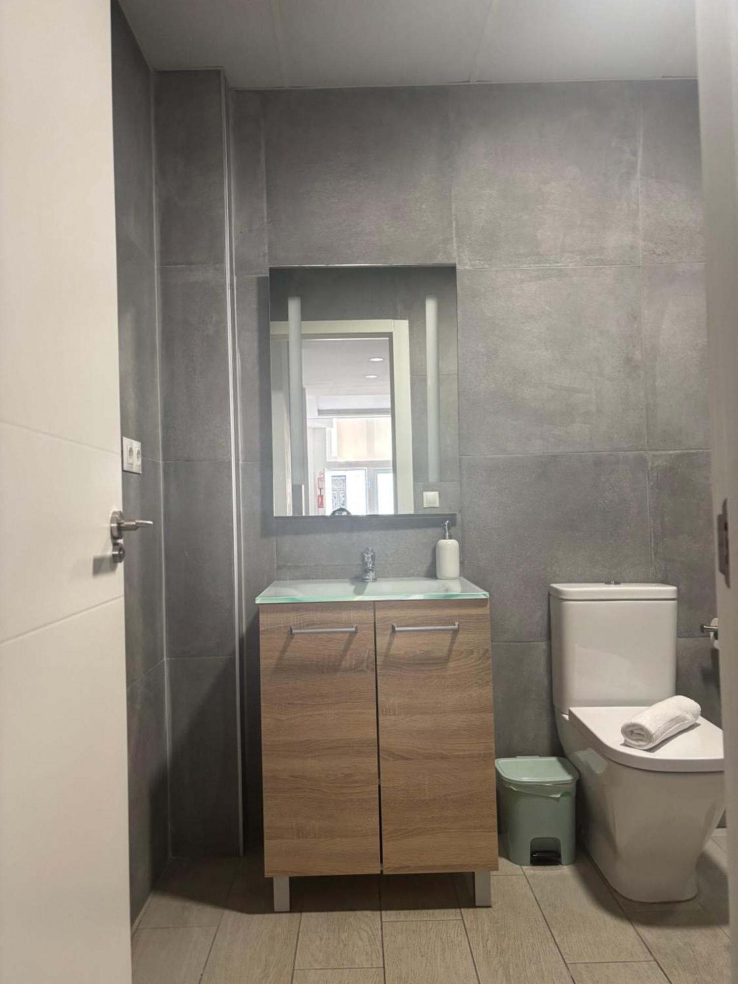 Apartment Piso Estupendo A 3 Min De La Estacion De Tren Ave Y Bus Malaga