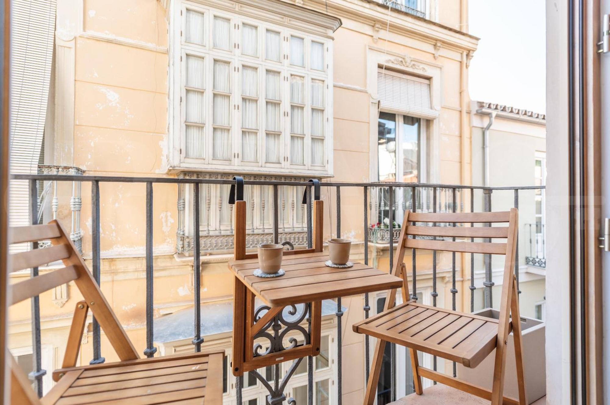 Spanish Architectural Gem Duplex - Center By Rems Apartment