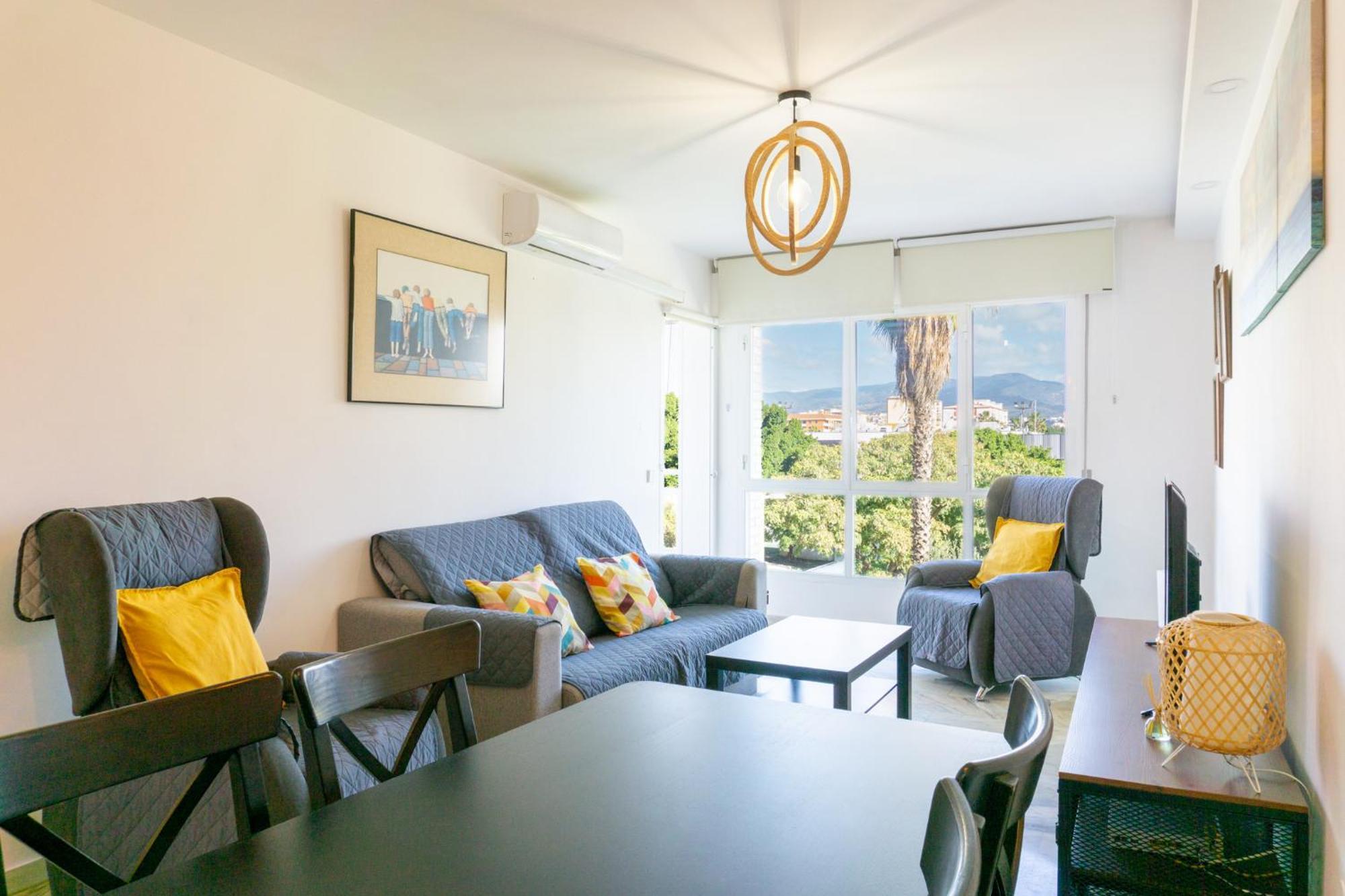 Apartment Sea Breeze Getaway Malaga