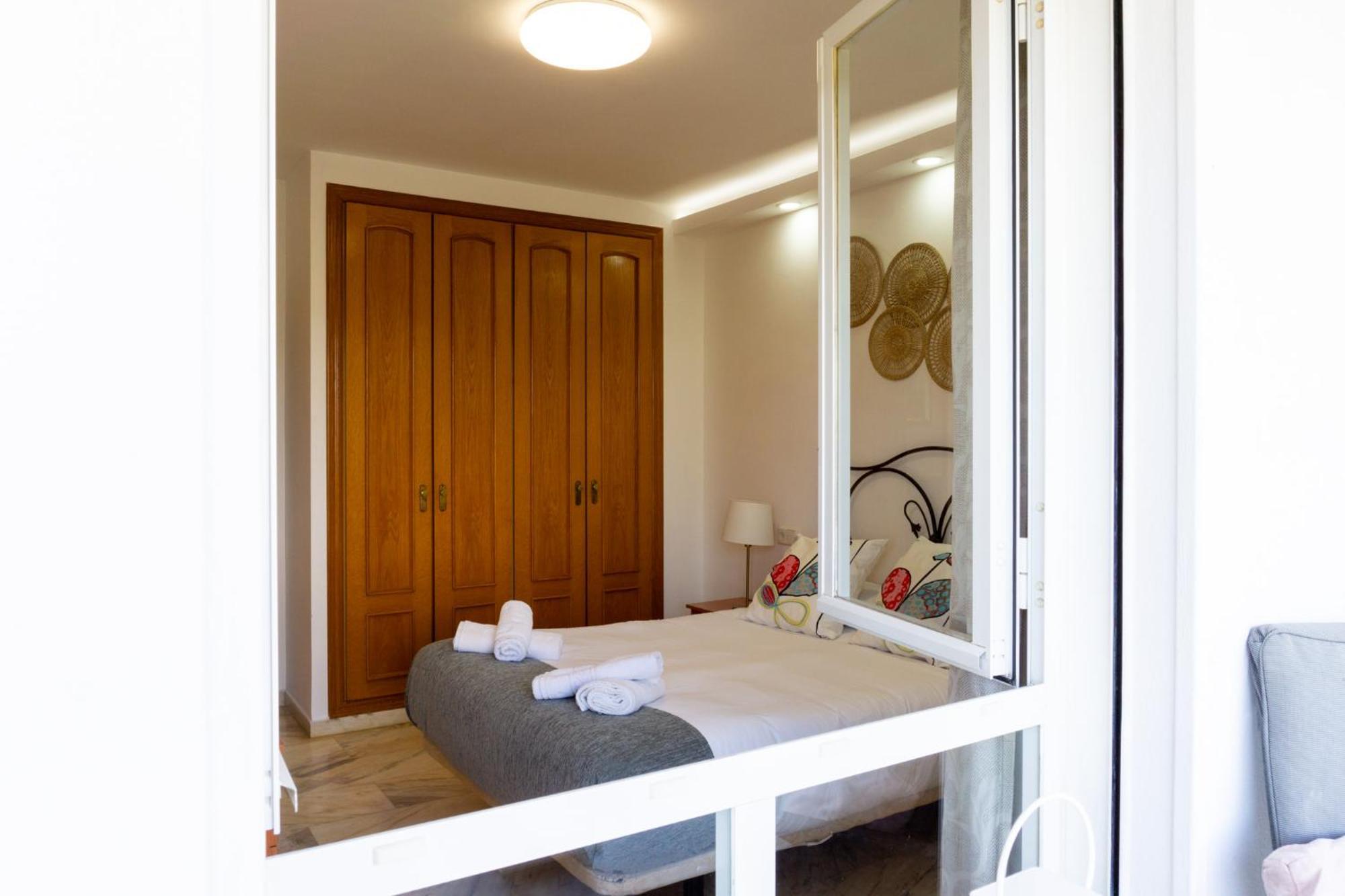 Apartment Sea Breeze Getaway *