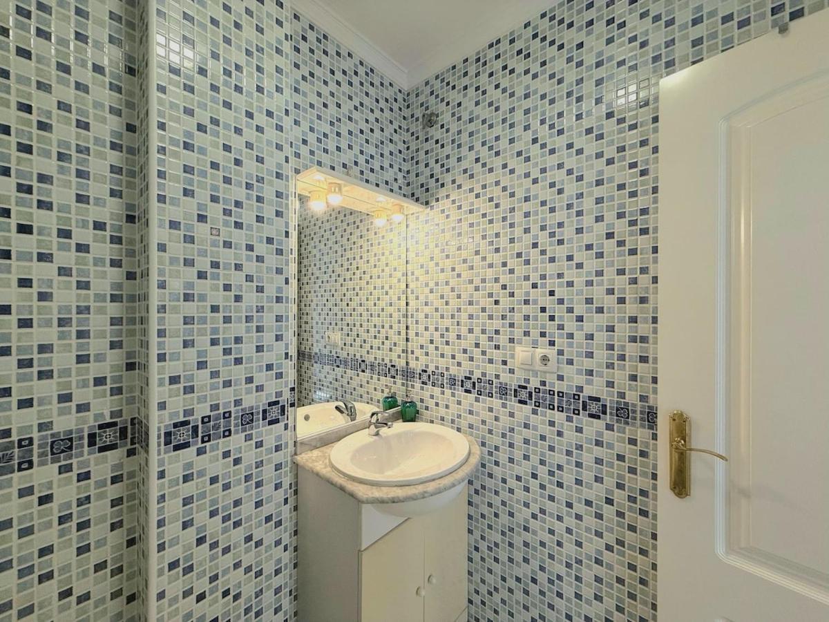 Apartment Estudio Junto A La Playa De La Malagueta & Parking *