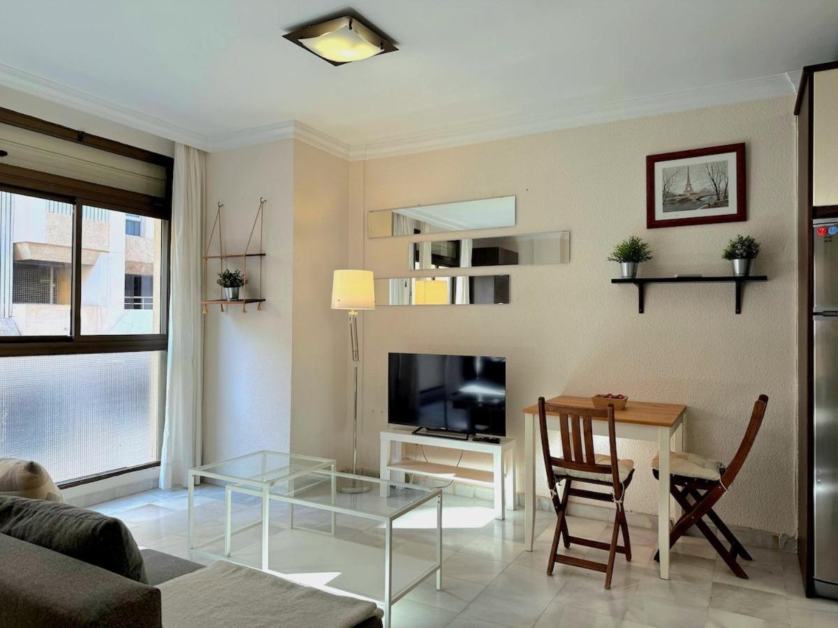 Apartment Estudio Junto A La Playa De La Malagueta & Parking Malaga