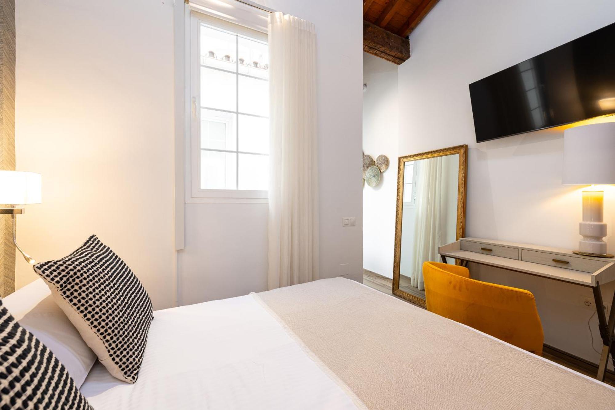H2m Alamos Duplex, Desk, Dishwasher, Oven, Shower Apartment