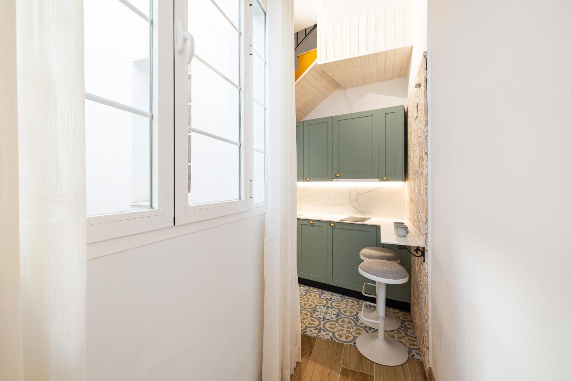 H2m Alamos Duplex, Desk, Dishwasher, Oven, Shower Apartment Malaga