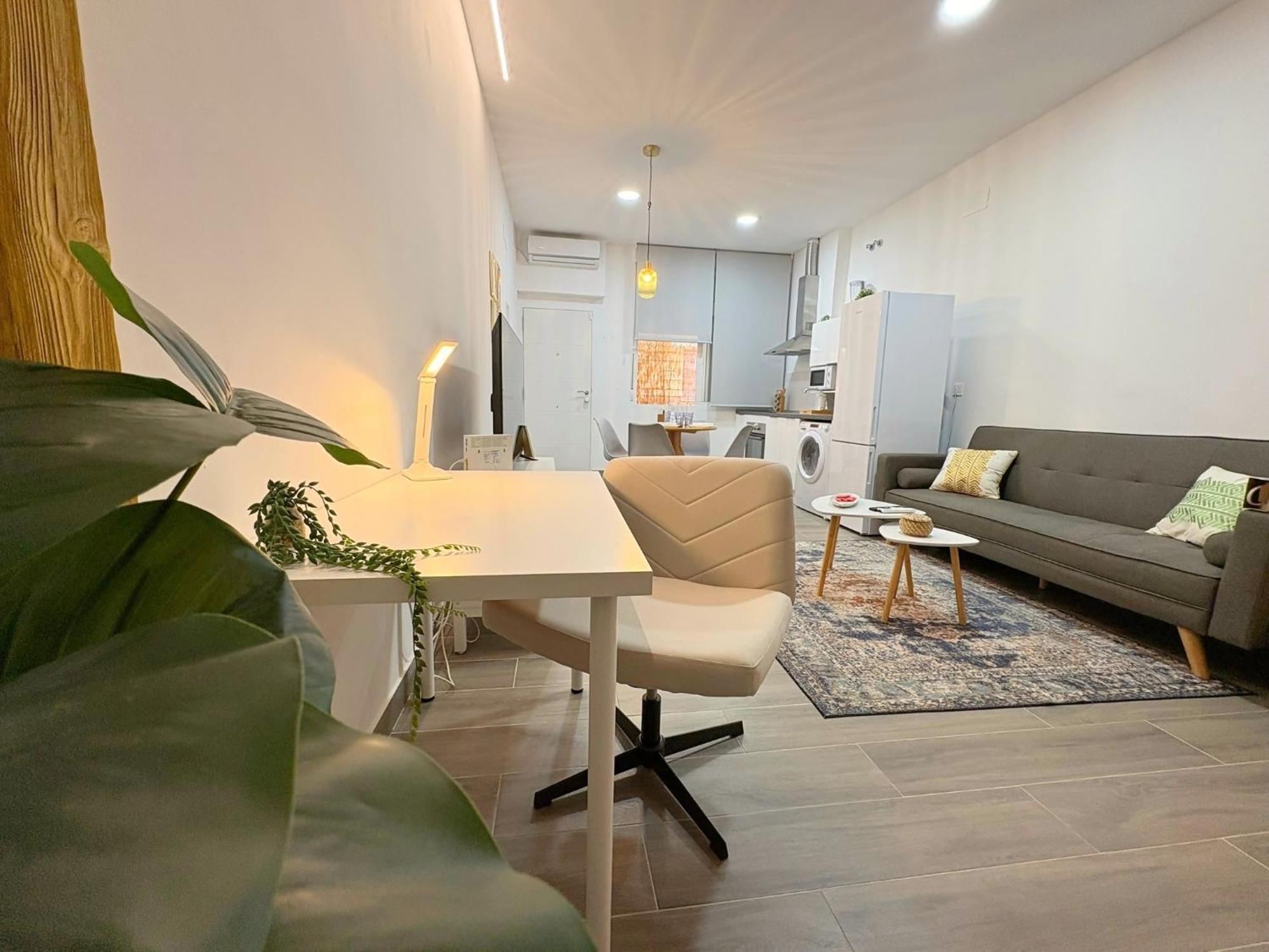 Estudio Maria Zambrano A Pasos De La Estacion Apartment *