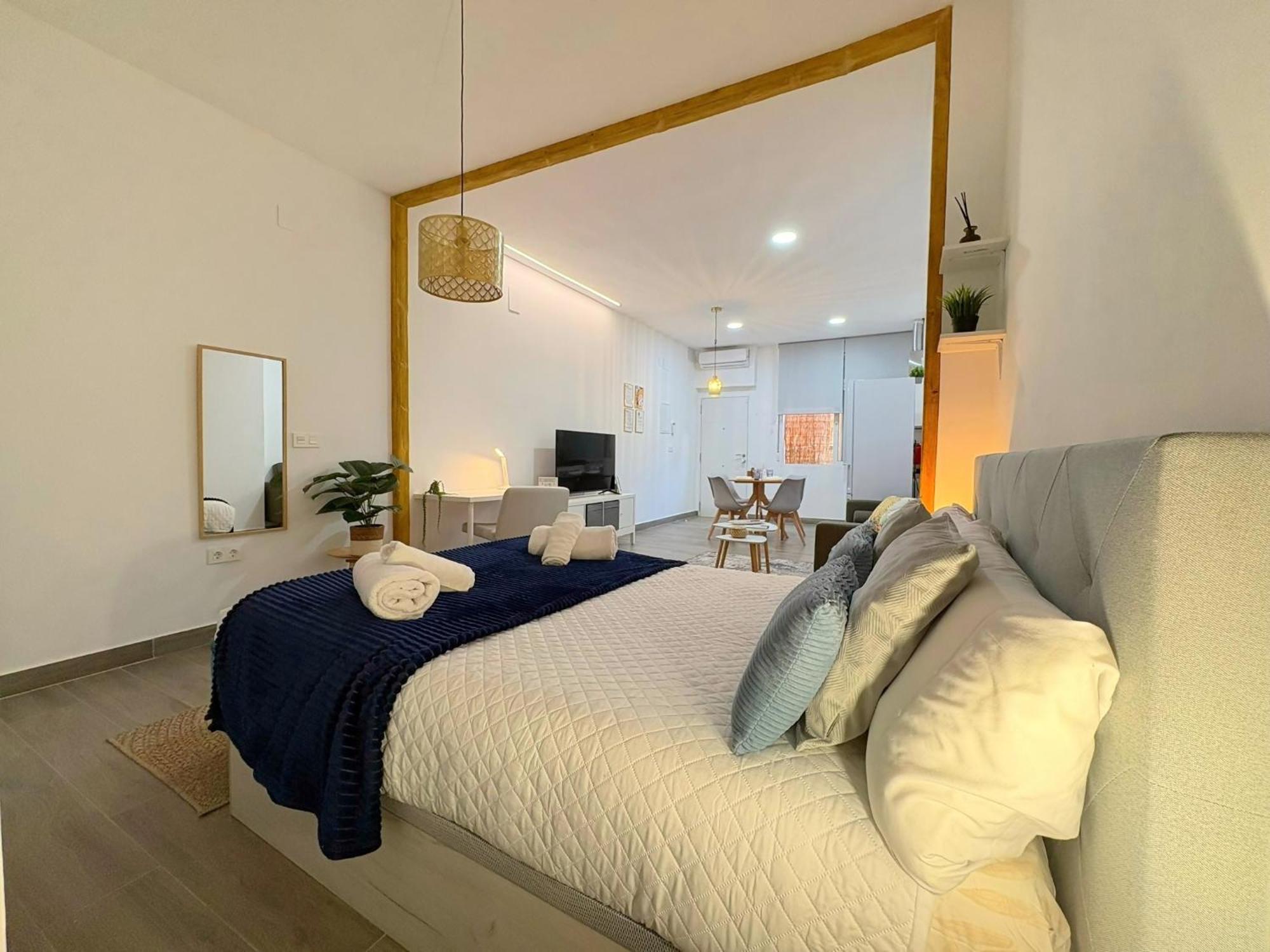Estudio Maria Zambrano A Pasos De La Estacion Apartment