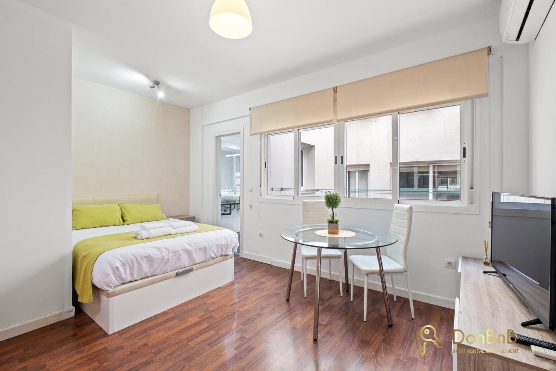 Apartment Modern In Center Malaga