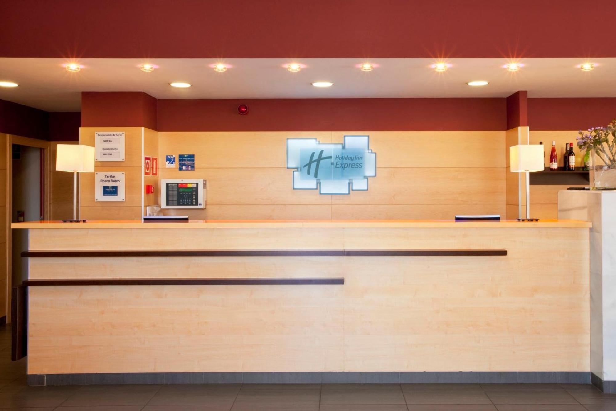 Express Airport By Ihg