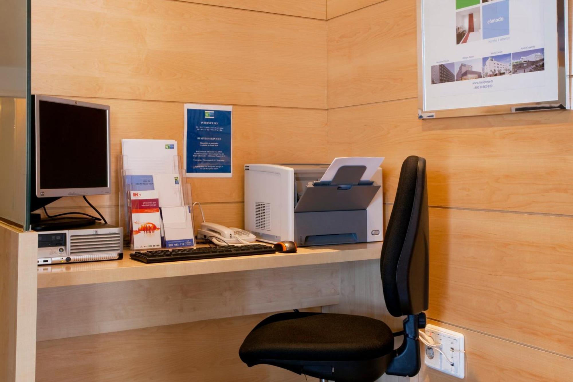 Express Airport By Ihg 3* Malaga