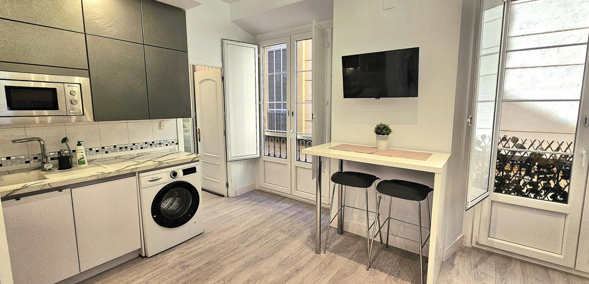 Apartment & Away In The Heart Of Historical Town Of Malaga