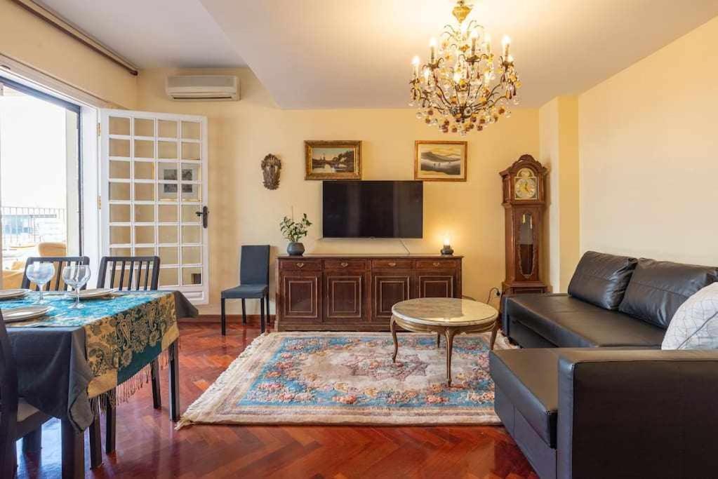Apartment Atico Soho Maria Luisa
